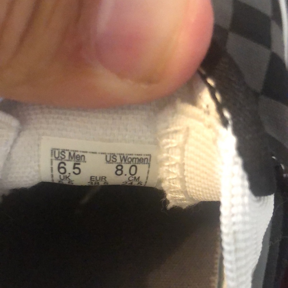 Shoes - Picture 4 of 4